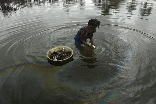 壳牌石油泄漏污染尼日利亚水域